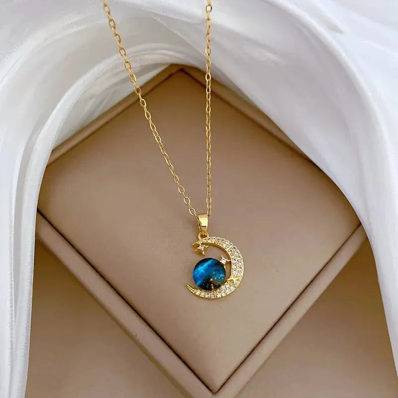 Fashionable Pendant Necklaces for Both Men and Women, Suitable for Daily and Party Wear, Couple's Necklace